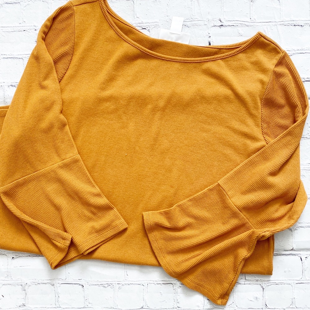 Motherhood Maternity Mustard 3/4 Sleeve Top